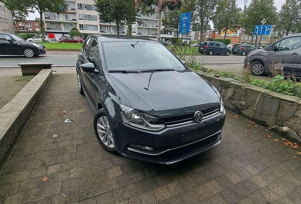 Volkswagen Polo 1.2 TSI (Blue Motion Technology) SOUND