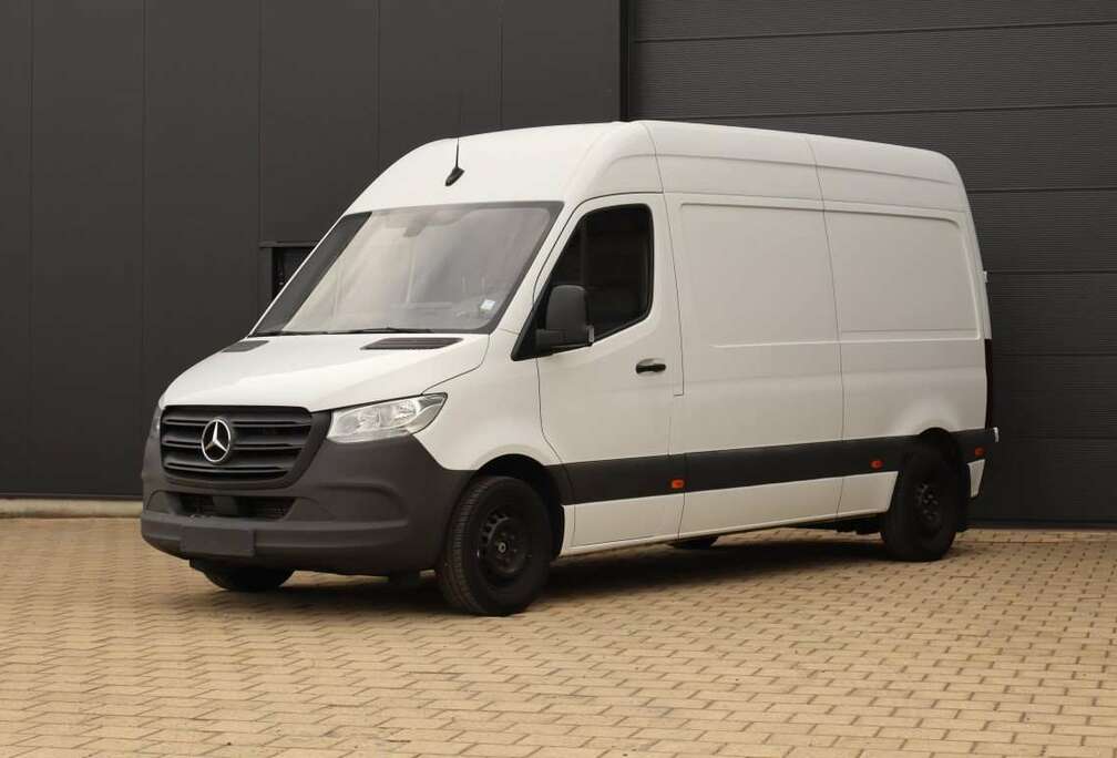 Mercedes-Benz 314 CDI - GPS - Carplay - Auto - trekhaak - airco