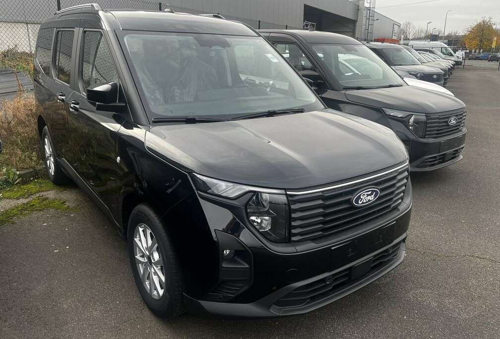 Ford Titanium 1.0i 125 pk