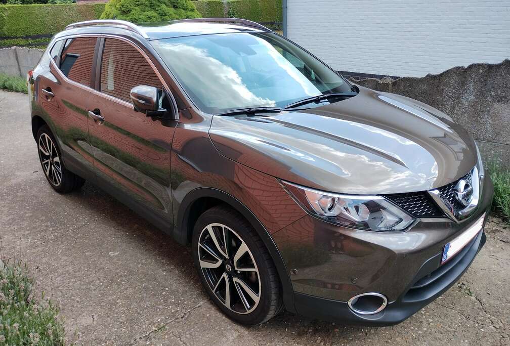 Nissan Qashqai 1.2 DIG-T TEKNA