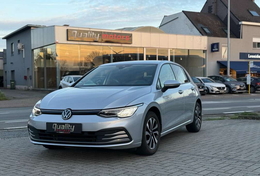 Volkswagen Golf 1.0 eTSI OPF DSG Life