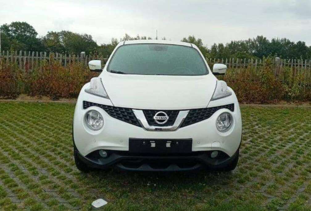 Nissan 1.6i 2WD Connect Edition CVT