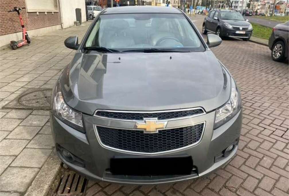 Chevrolet Cruze 1.6i LS