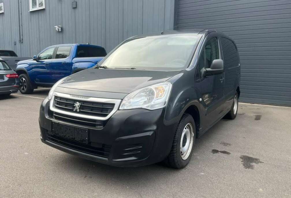 Peugeot 1.6 BlueHDi**CLIM**CRUISE**VITRE ELECTRIQUE**ATTAC