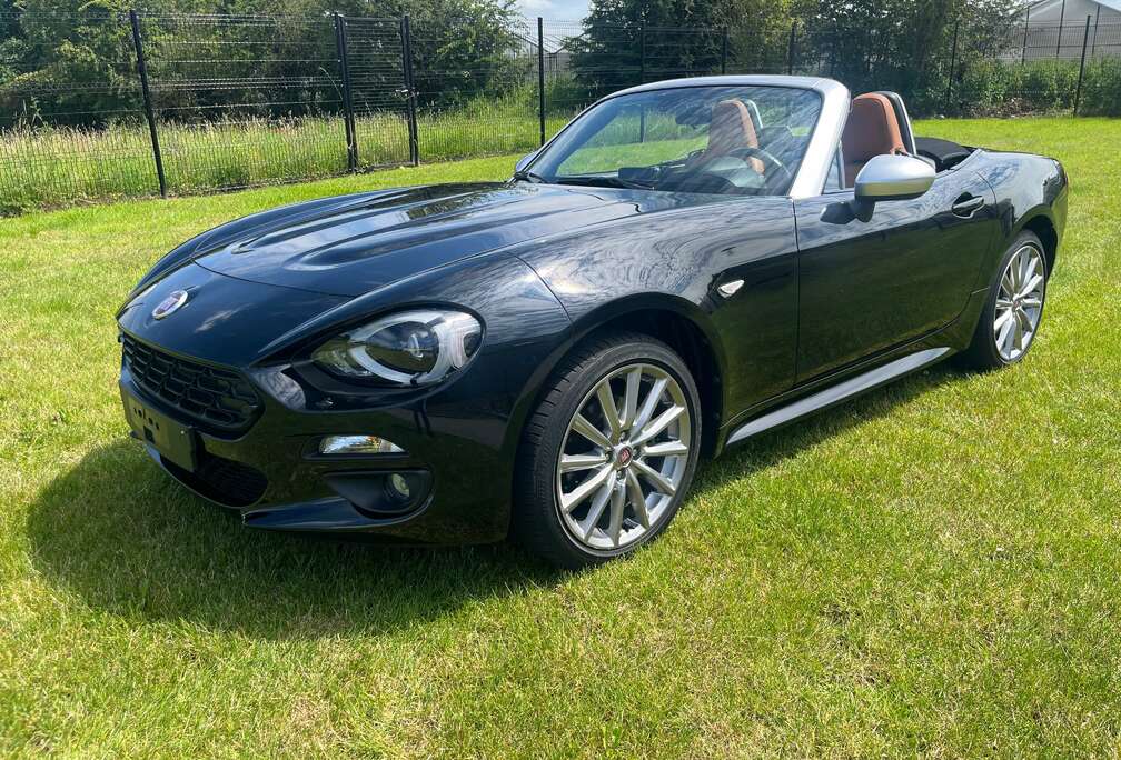 Fiat 124 Spider 1.4 MultiAir Lusso  37800 km comme neuve