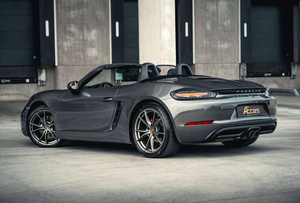 Porsche BOXSTER 2.0 / PDK / SPORT CHRONO / SPORT EXHAUST / ACC / BOSE / CAMERA / HEATED STEERING