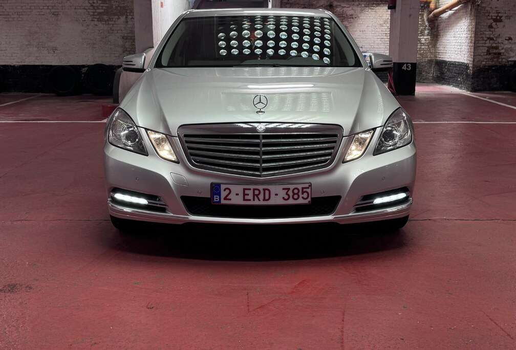 Mercedes-Benz Mercedes Benz E-250 Uniek en Zeer Schoon