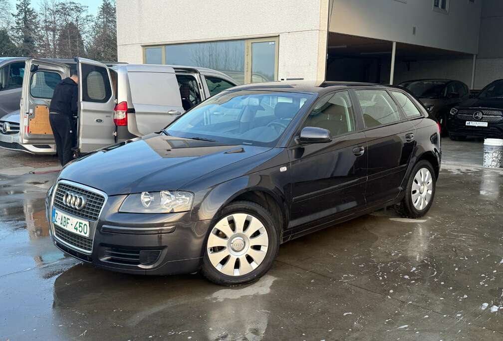 Audi A3 Sportback 1.9 TDi Ambiente DPF S tronic