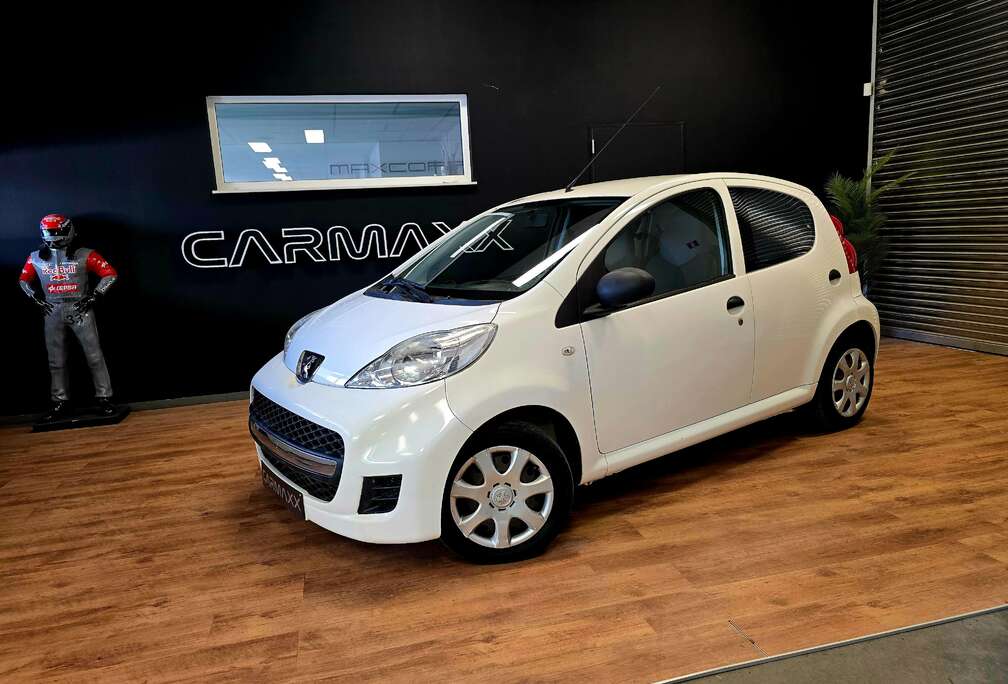 Peugeot 107 1.0i Moteur très fiable  faible en taxe et assurance