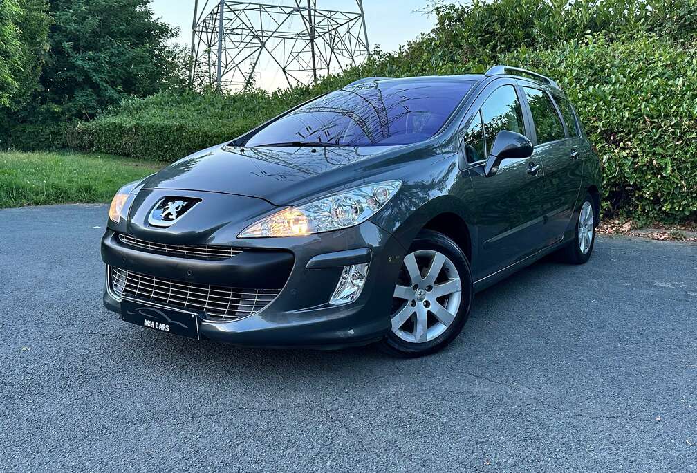 Peugeot 308 SW 1.6i Premium / Automatique / 58.000km / 7 places /