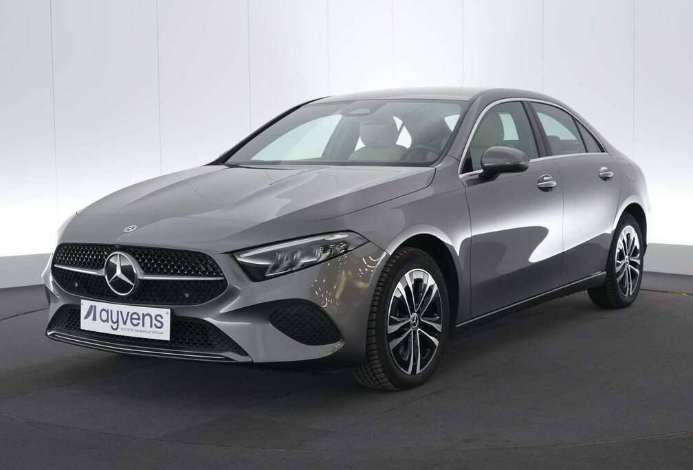 Mercedes-Benz Sedan 250e PHEV LEDER/CUIR LED GPS PDC CAM Carplay