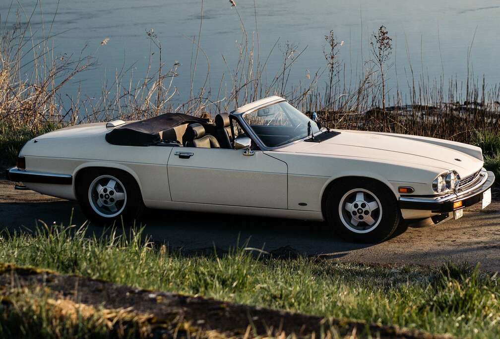 Jaguar XJS Hess & Eisenhardt Convertible - 1 of 2100