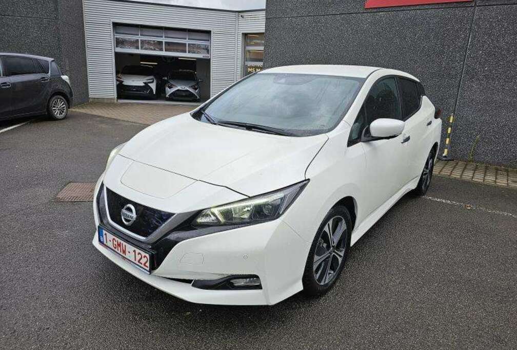 Nissan N-connecta 40kw - superbe