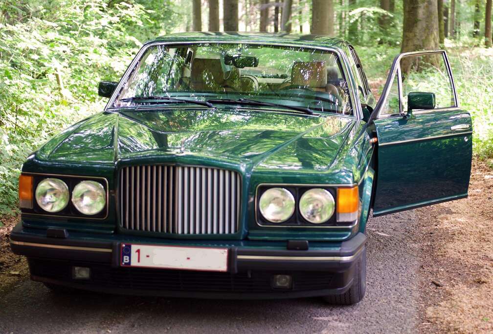 Bentley 6.75i V8 LWB