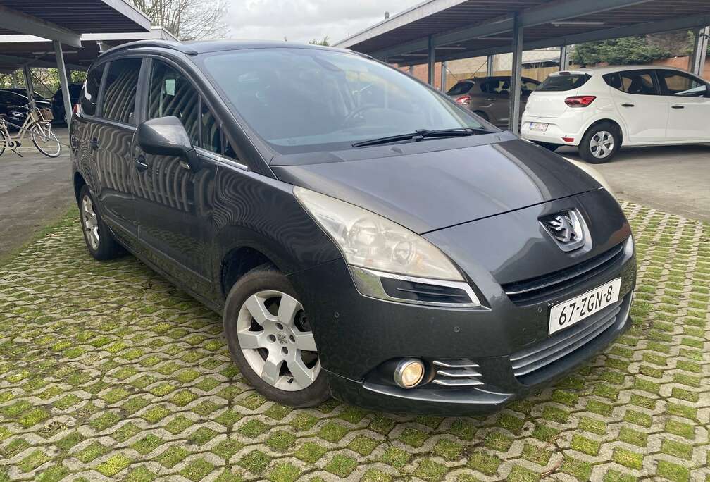 Peugeot 155 THP Family