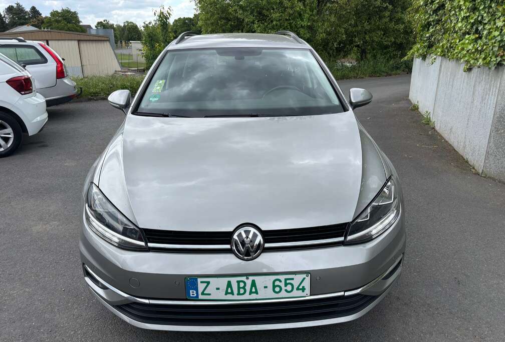 Volkswagen Golf 1.6  TDi
