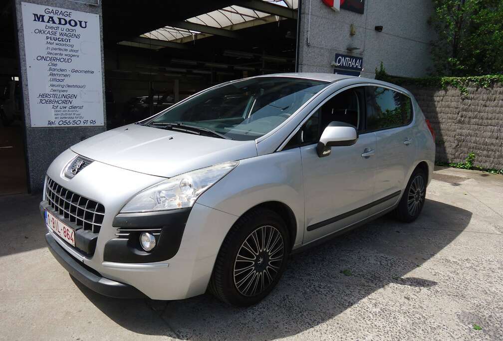 Peugeot 3008 1.6 HDi Premium FAP MCP