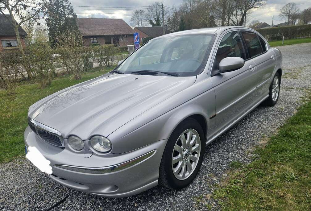 Jaguar 2.5i V6 24v / 4x4/ prêt à immatriculer