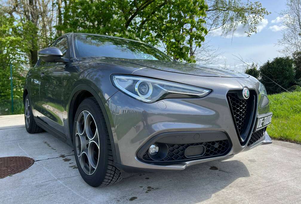 Alfa Romeo Stelvio 2.2 MJD LEDER*GPS