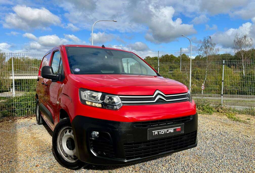 Citroen 1.2 PureTech Driver BOITE-AUTO/3Pl./NAVI/CARPLAY/CAMERA/CLIM/CRUISE