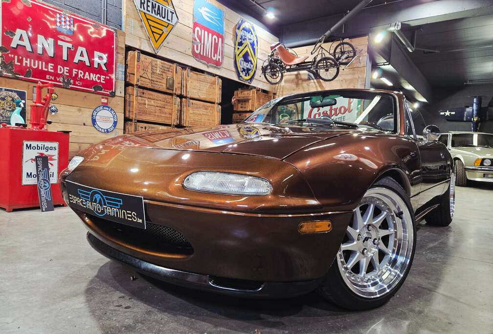 Mazda 1.6i-16v TRES BELLE CUSTOMISATION - LOOK UNIQUE