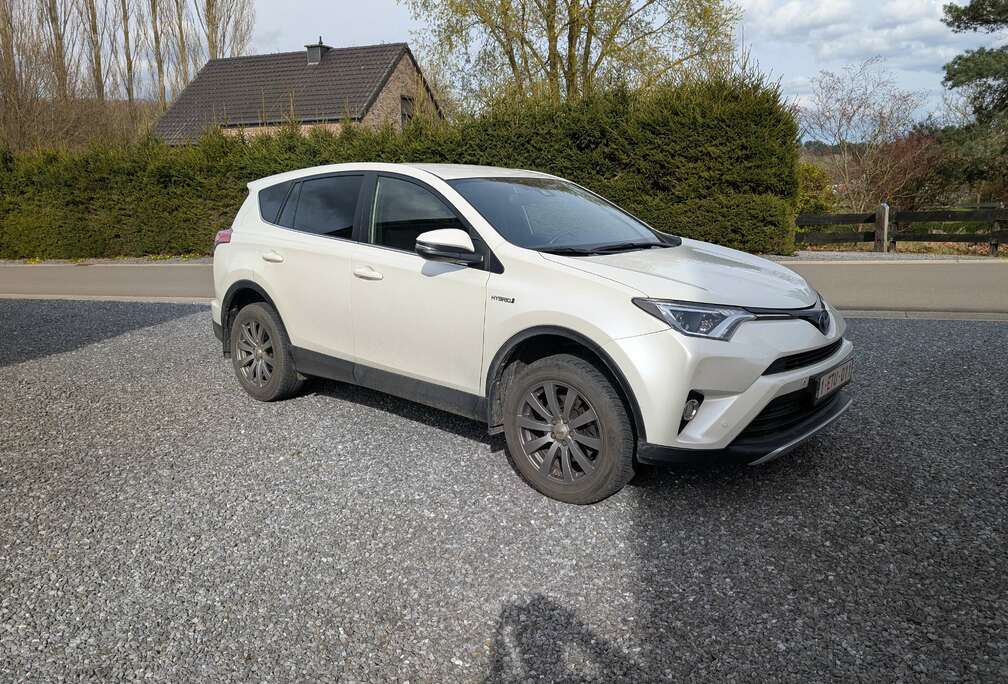Toyota RAV4 Hybrid 2.5i 2WD e cvt Dynamic lhd