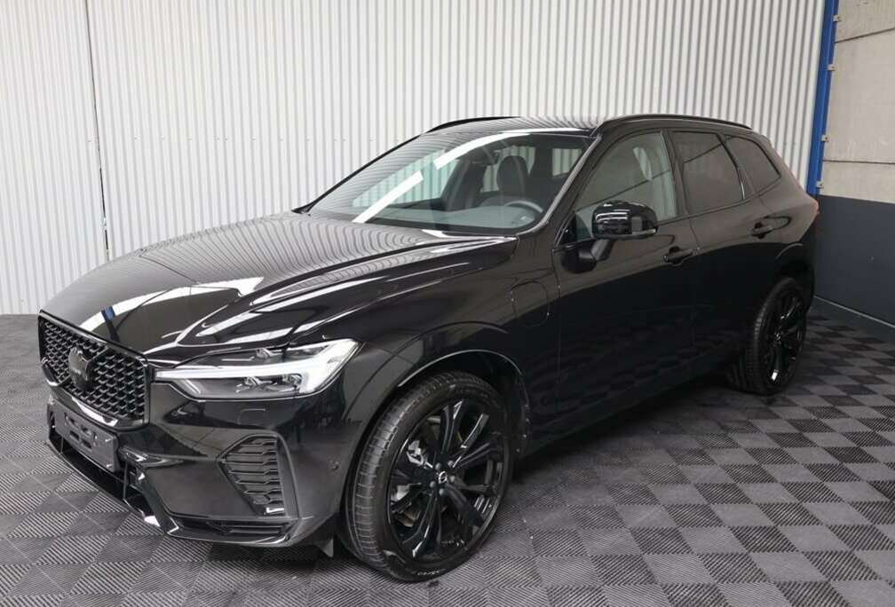 Volvo T6 Recharge Plug-in Hybride AWD Dark Black Edition BLIS ACC Pano Trekhaak