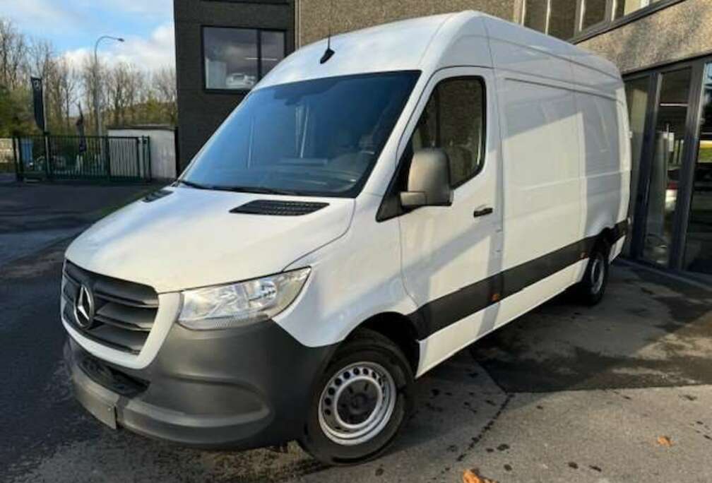 Mercedes-Benz 317 CDI A2 - H2 - CAMERA - CARPLAY - DAB RADIO - HOUTAFWERKING