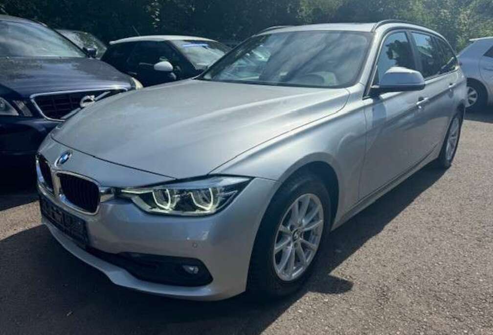 BMW BMW 318D PANORAMA AUTOMATIK LED BII XENON NAVI