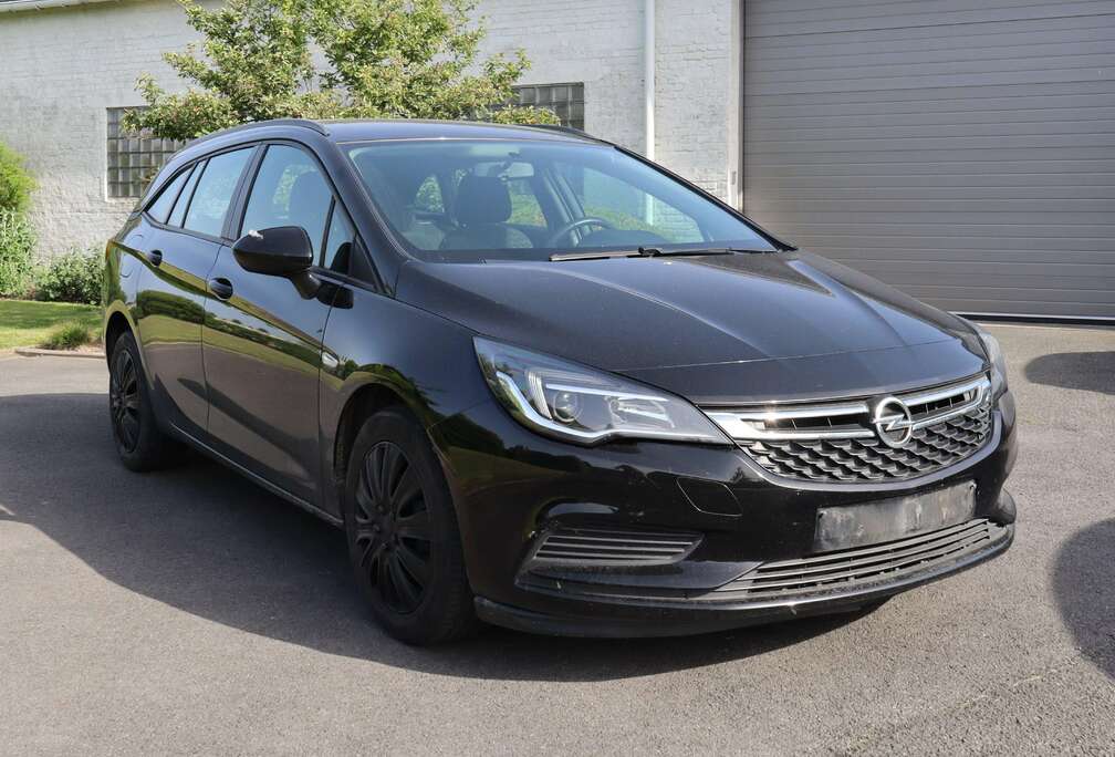 Opel Sports Tourer - Diesel - 5400 euro + btw