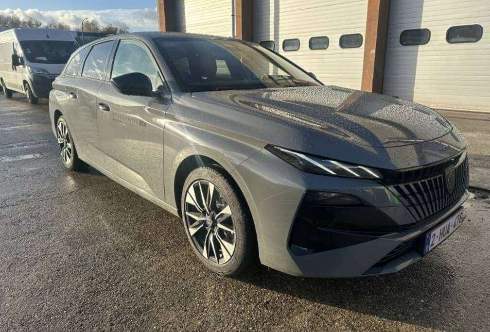 Peugeot SW 3 1.2 HYBRID 145 e-DSC6 Allure