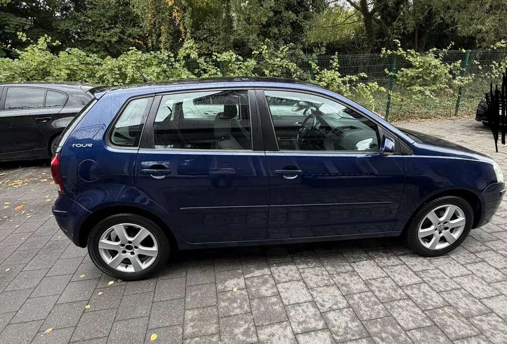 Volkswagen 1.2i ESSENCE / 2007