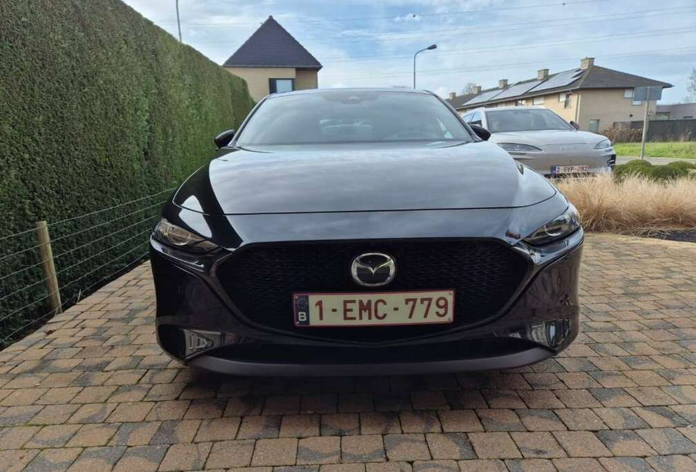 Mazda 3 Hatchback 2.0i e-Skyactiv-G Skydrive