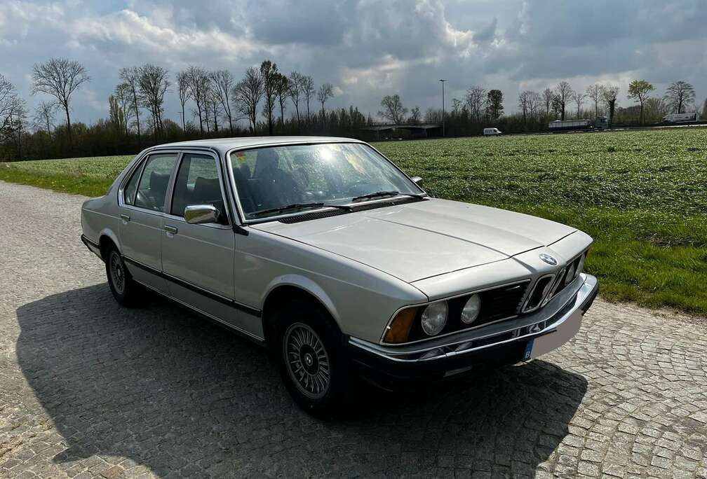 BMW i