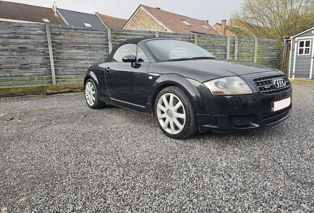 Audi TT Roadster 3.2i V6 24v Quattro DSG