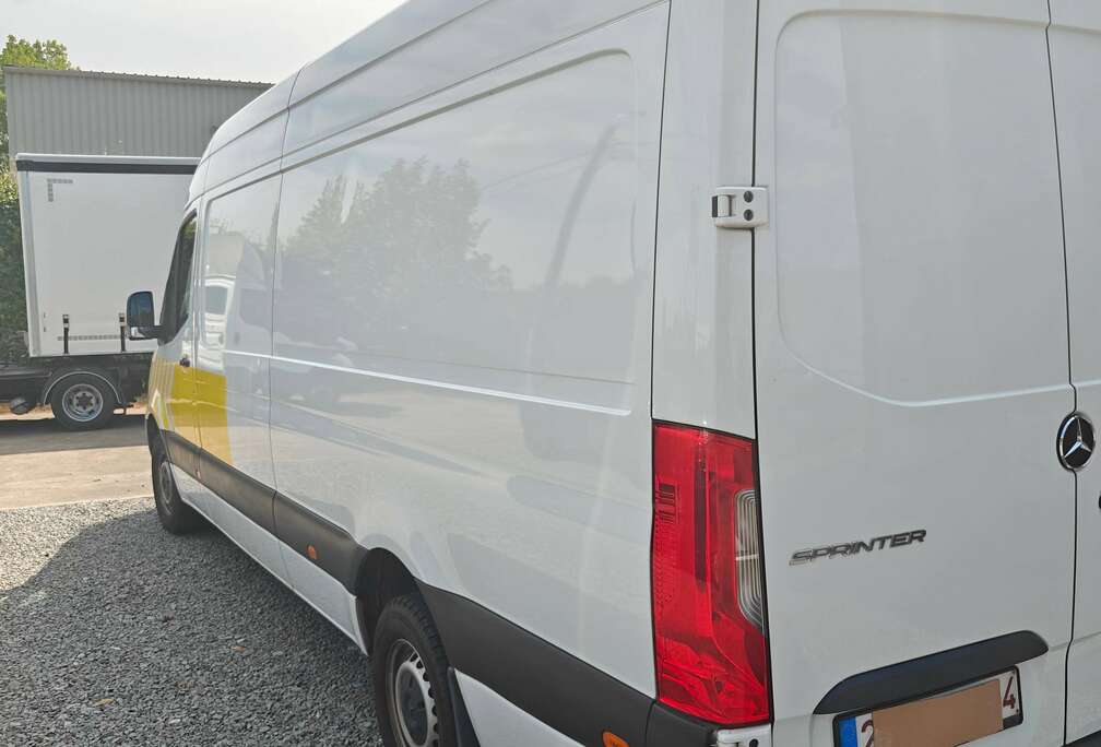 Mercedes-Benz 317 2.0 CDI L3H2 RWD 9G-tronic (EU6d-T)