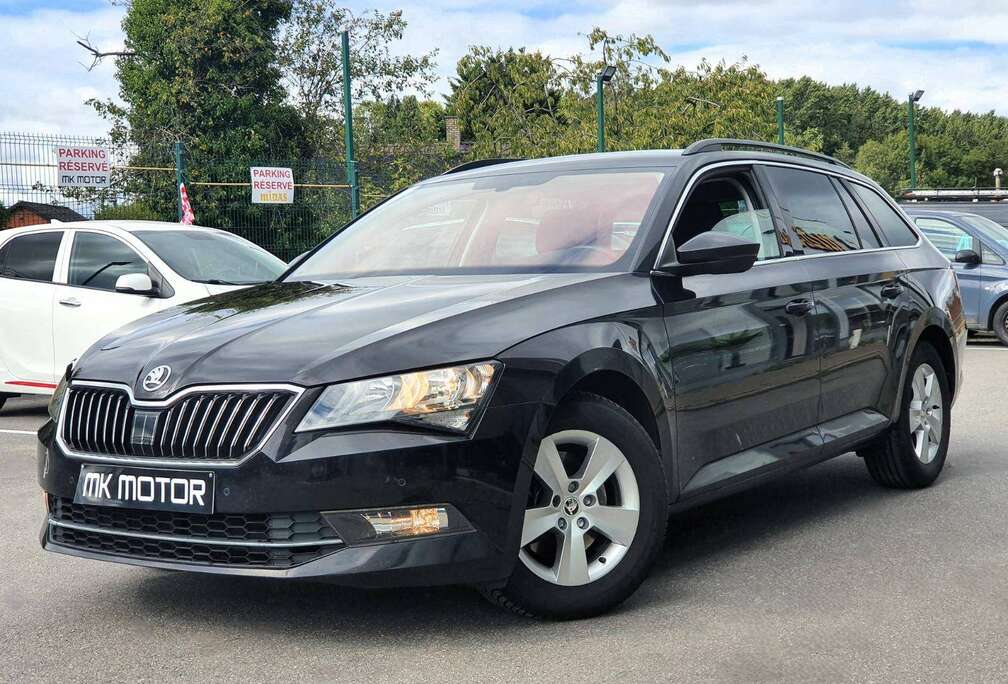 Skoda 1.6 TDi 120CV - FULL CARNET - CAR PLAY - CAMERA