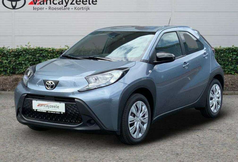 Toyota play+comfortpack+cam+applecarp