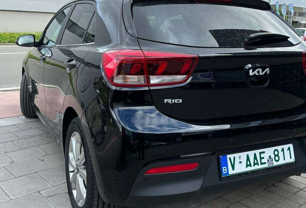 Kia 1.3i LS