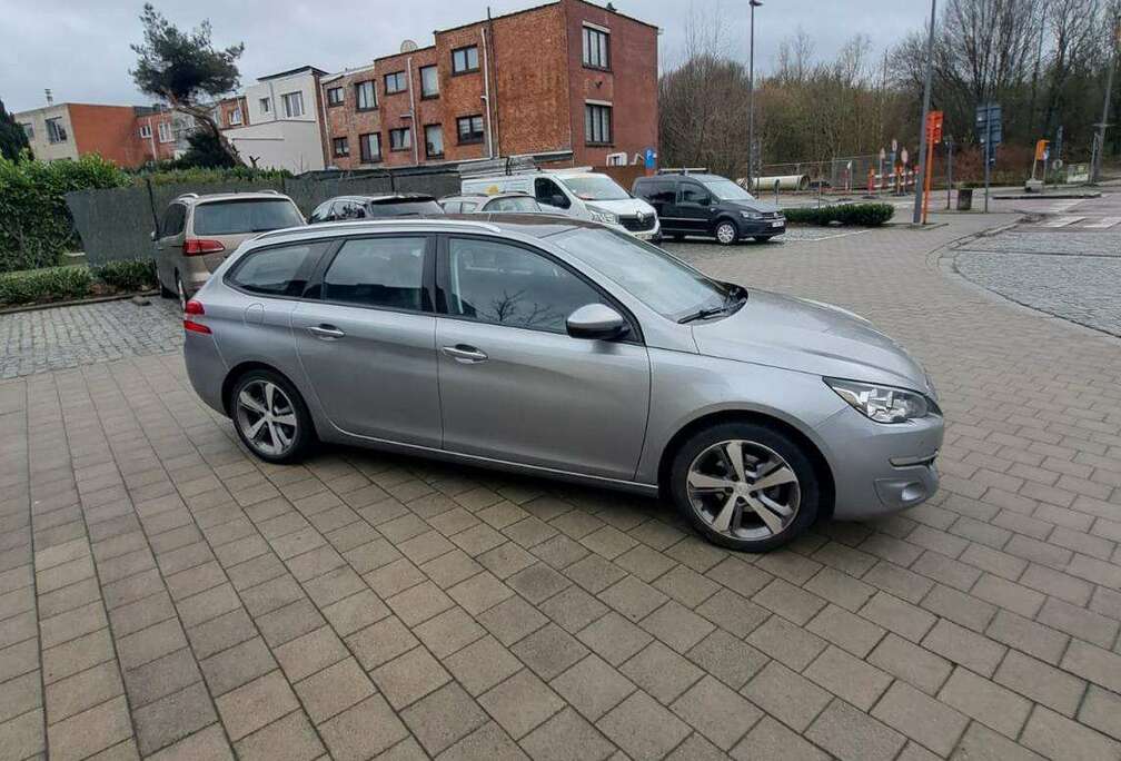 Peugeot 308 SW PureTech 130