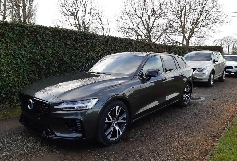Volvo V60 T6 AWD Recharge Geartronic RDesign