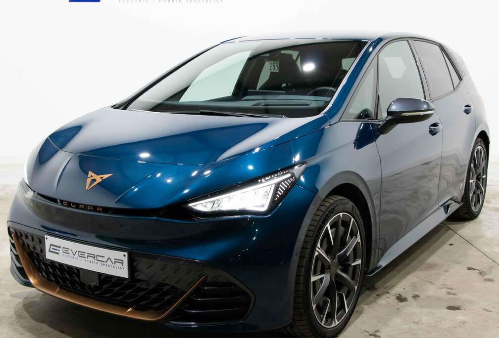 62 kWh EBOOST ***ALCANTARA BUCKET*BEATS AUDIO***