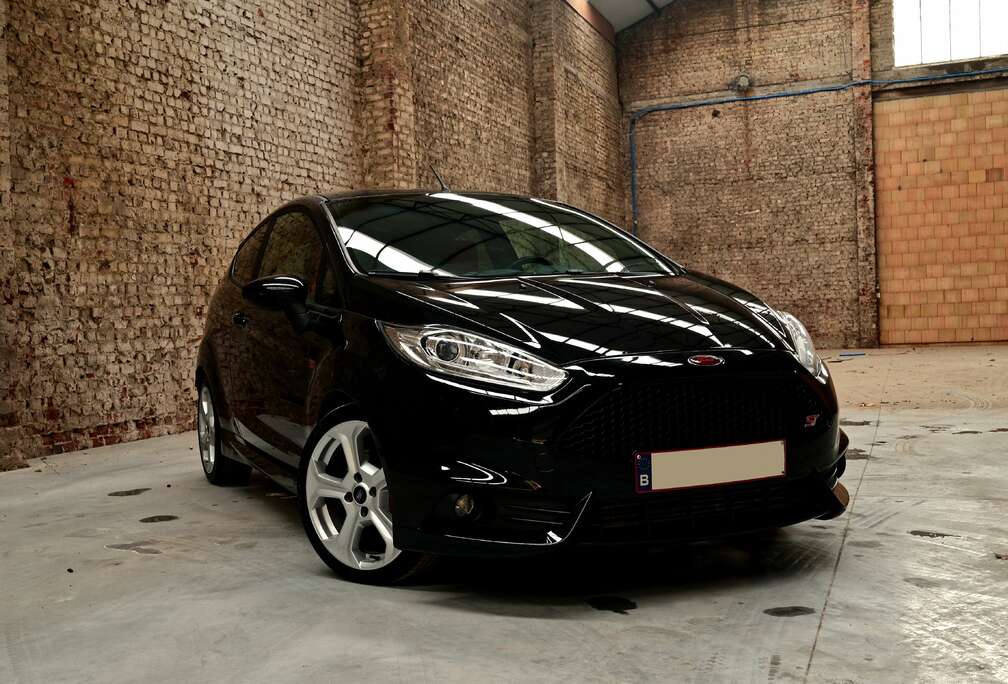 Ford Fiesta 1.6 EcoBoost ST