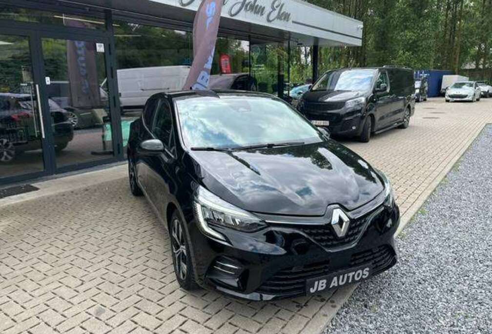 Renault Clio Hybrid 1.6i E-TECH Techno