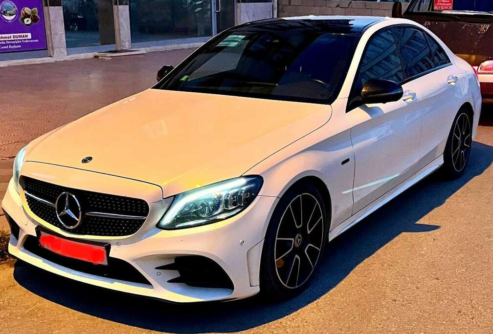 Mercedes-Benz C 300 de 9G-TRONIC AMG Line