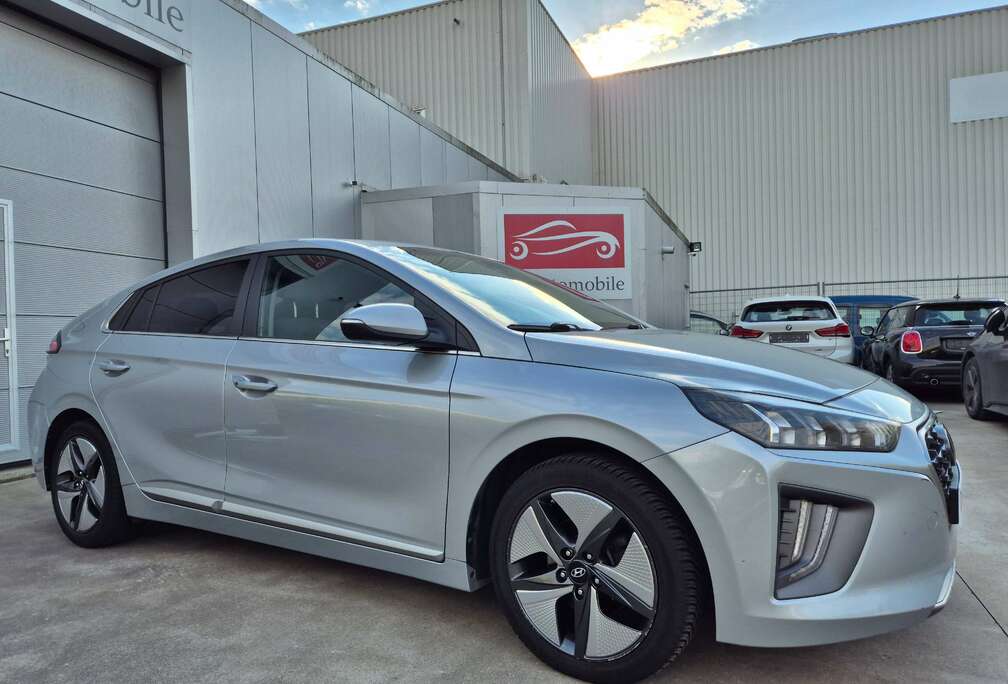 Hyundai 1.6 GDi HEV // HYBRID // 2022 !!