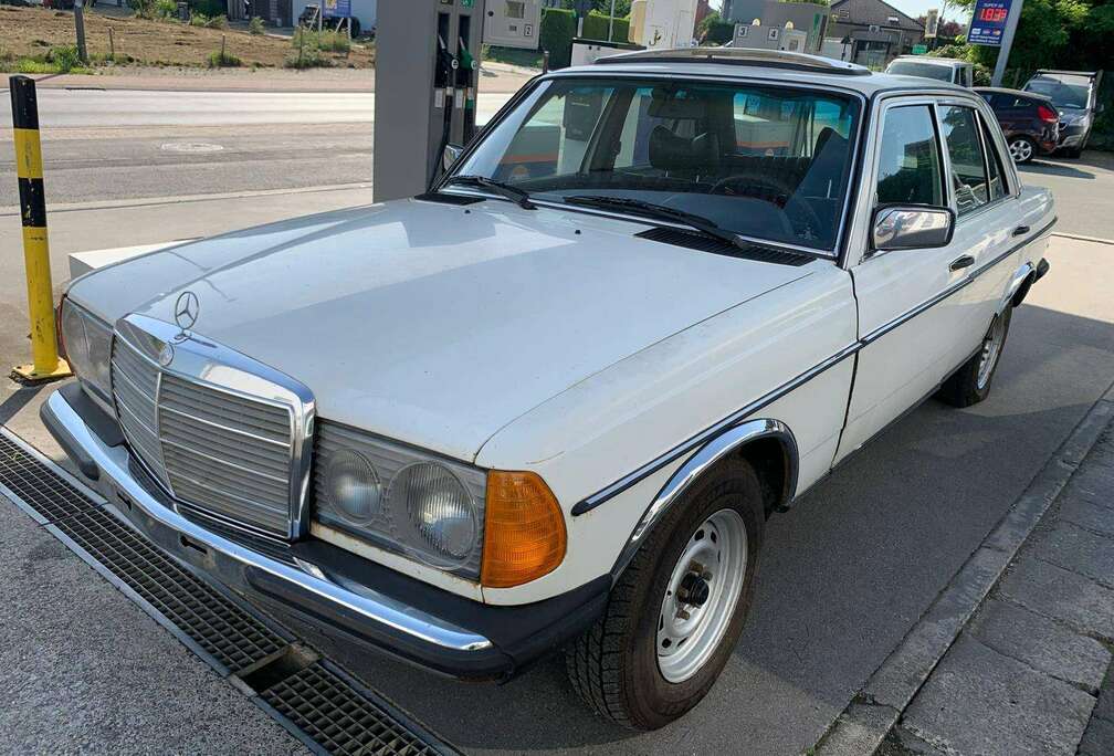 Mercedes-Benz 3.0litre