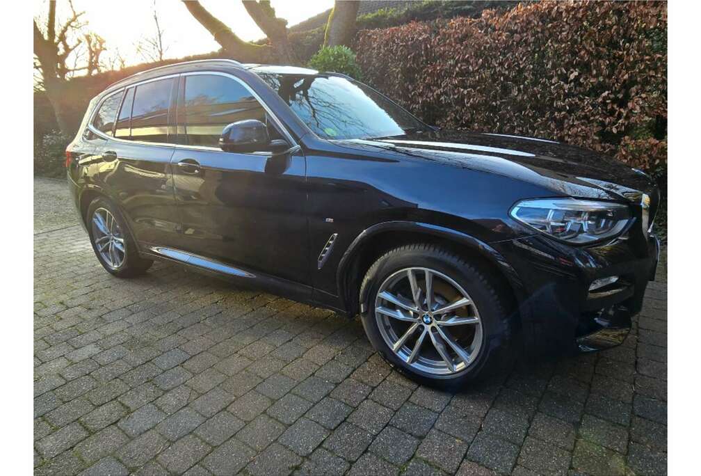 BMW X3 2.0 dA xDrive20 (EU6c)-Pack M-Full Options-Carbonscharz-Toit ouvrant-Régulateur de vitesse et phares led adaptatifs...