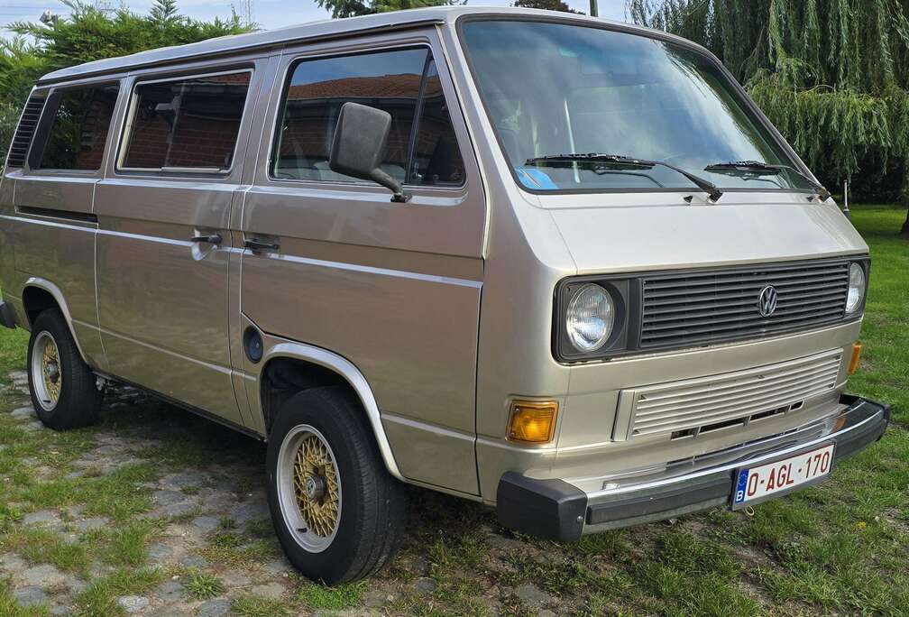 Volkswagen Transporter 251 GC2/M516