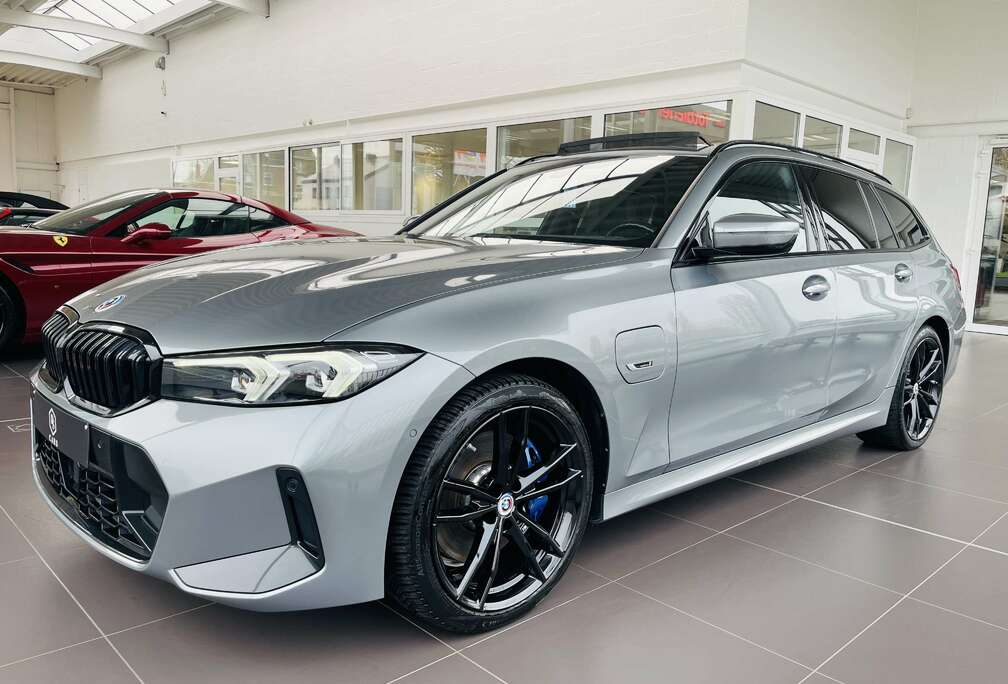 BMW eA PHEV **GARANTIE + PACK M +TOIT PANO +NEW LIFT**